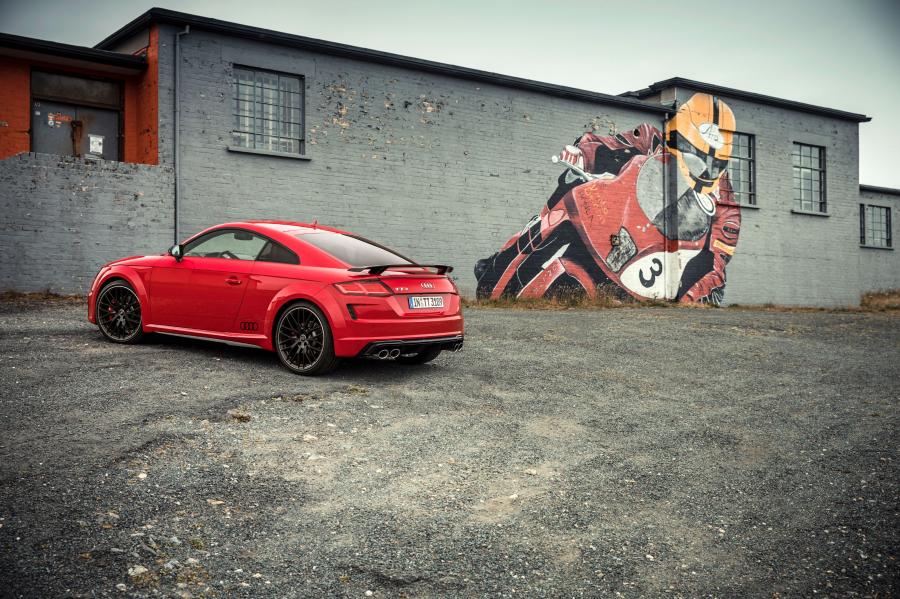  Audi TTS Competition Coupe (8S) 2018 года  (WW) (фото 32 из 40)